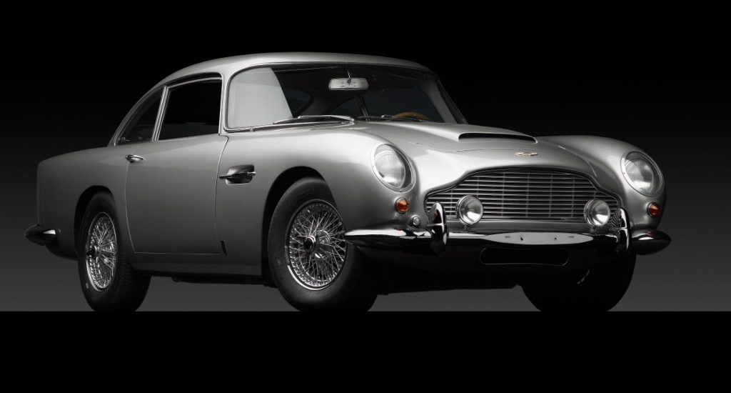 bien d'exception exceptional assets Aston Martin grise
